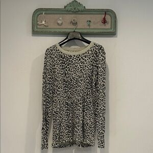 Chaser Black / Cream Animal Print Long Sleeve textured thermal shirt medium new